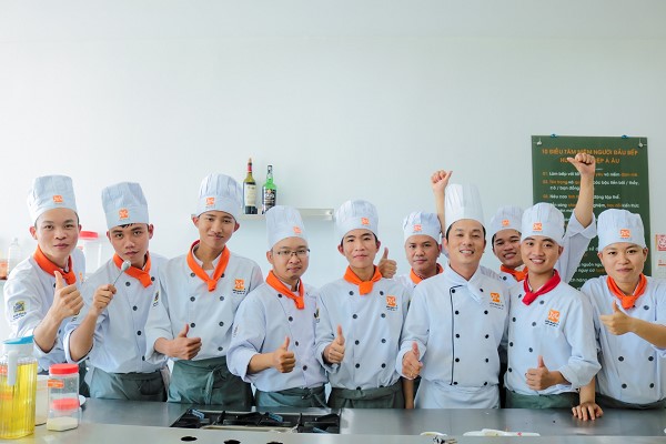 Cho thuê đầu bếp