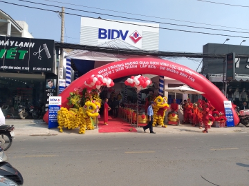 Đặt tiệc khai trương phòng giao dịch BIDV Vĩnh Lộc