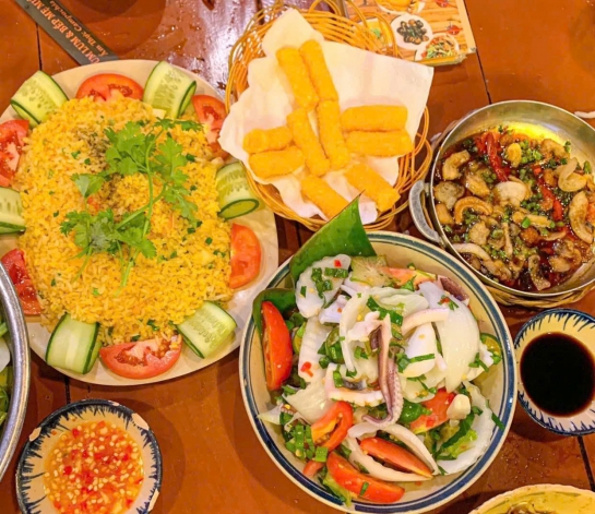 Quy Trình Kinh Nghiệm Đặt Tiệc Tại Nhà Trọn Gói.