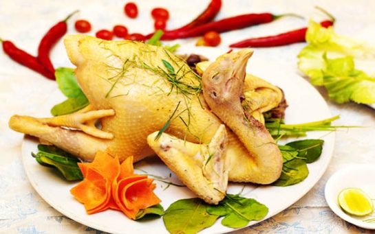 Gợi Ý cách hấp gà lá chanh ngon khi làm tiệc tại nhà.