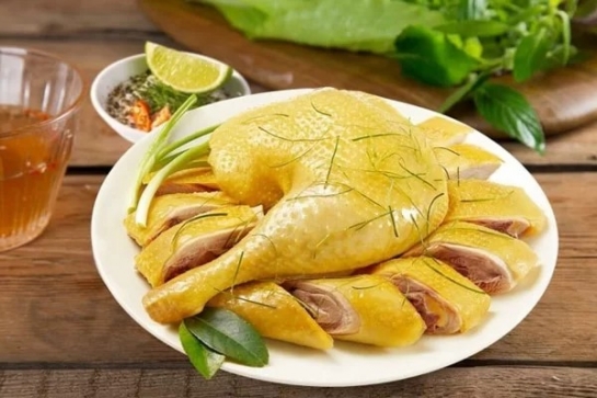 Bí quyết làm món gà luộc ngon đãi tiệc tại nhà.
